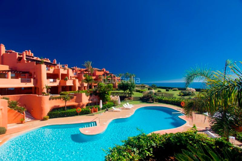 Foto f5f3ce10-d3aa-4410-b1a6-5fbce1c71725. Àtic amb aparcament a Los Monteros Marbella