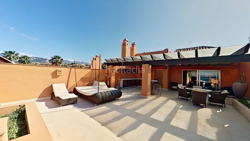 Foto b3e2d0bd-33bb-4911-9ff6-536d98e8606c. Ático en Los Monteros Marbella