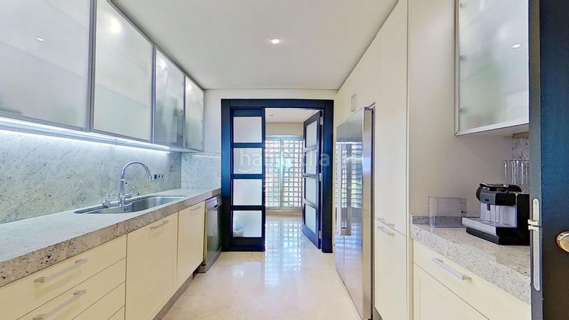 Foto d2c5a029-6e4a-4d07-87ef-dcbafa48f0fa. Ático en Los Monteros Marbella