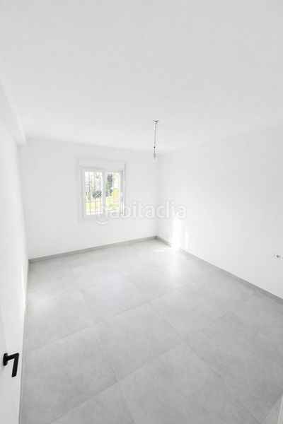 Foto 34481abe-ca62-4ebc-ad81-1befac714262. Piso en Las Brisas Marbella