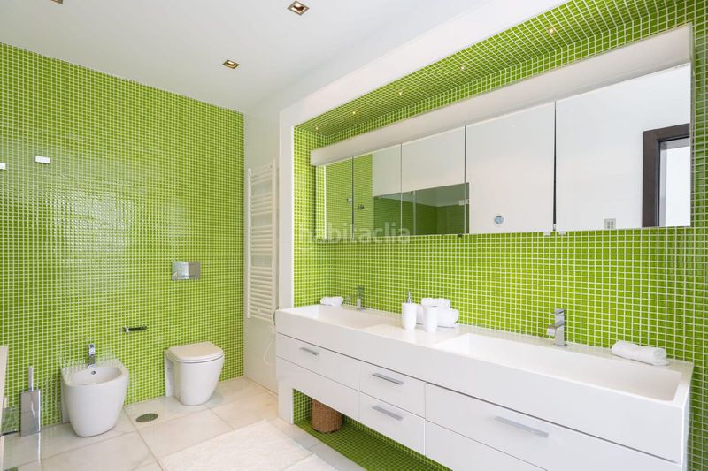 Foto 5d3b6e67-419a-4751-ba71-1aa0c16e60d8. Casa adossada a Las Brisas Marbella