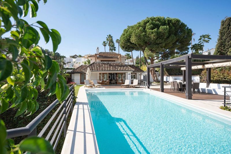 Foto cc32e102-7b81-4e45-a41e-c38da5b15e27. Casa adossada a Las Brisas Marbella