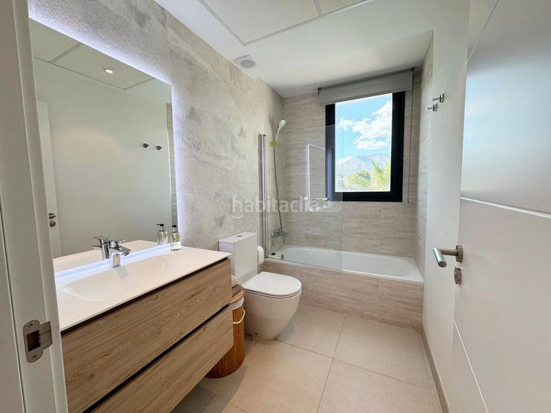 Foto 41dda8d3-0de5-482f-ad3e-096e21bb7737. Àtic a Centro Estepona