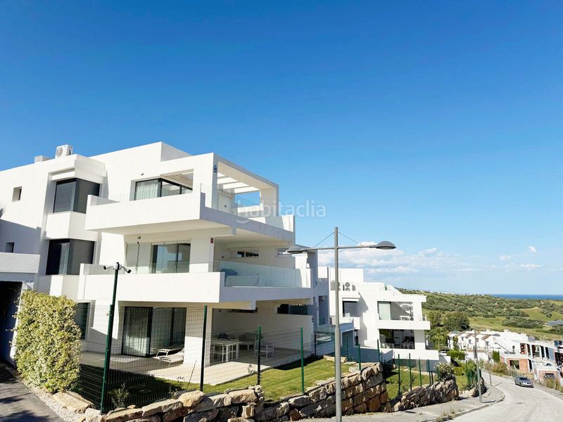 Foto 4805b96a-8295-4048-9ce3-239a71031b88. Àtic a Centro Estepona