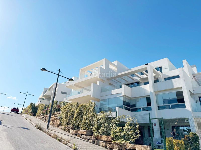 Foto bf0e3055-6eea-4fb5-b58f-418fc2066eca. Àtic a Centro Estepona