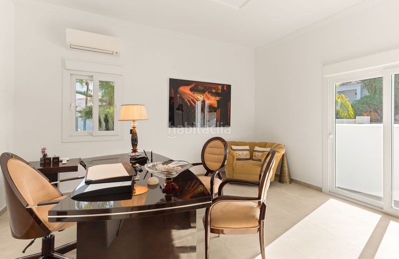 Foto 0ee61e74-e78b-4a32-8db4-b0b96ec0cc35. Casa adossada amb aparcament a Nueva Atalaya Estepona