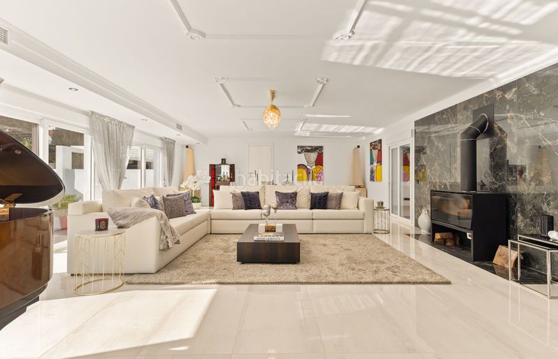 Foto 29a080ed-2467-495b-ae69-af68372abf19. Casa adossada amb aparcament a Nueva Atalaya Estepona