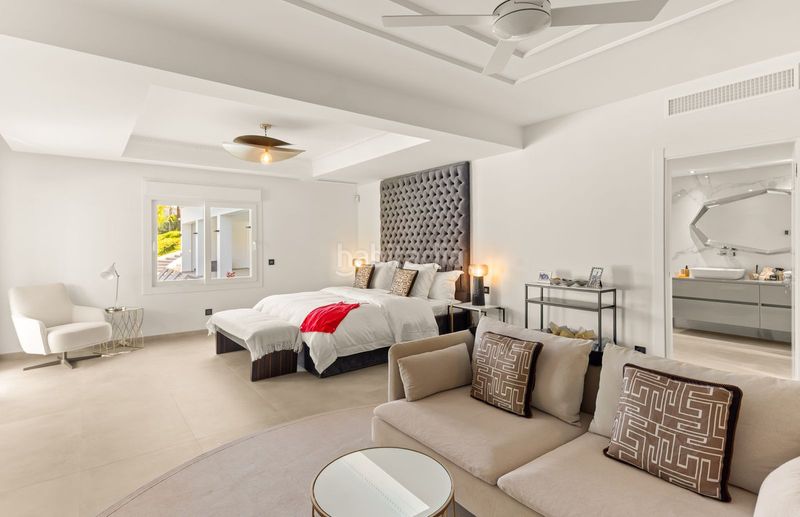 Foto 7a0270a1-2755-4b2c-b7f0-07d87f06ee4b. Casa adossada amb aparcament a Nueva Atalaya Estepona