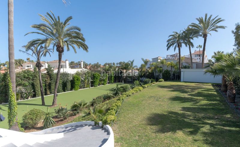 Foto 820d2111-143e-406b-bff8-128985190722. Casa adossada amb aparcament a Nueva Atalaya Estepona