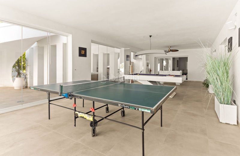 Foto c54bd2ed-8f6e-446d-be33-8d0304860aa3. Casa adossada amb aparcament a Nueva Atalaya Estepona