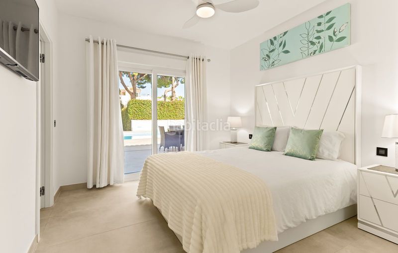 Foto e034fb45-f5df-41e7-bea2-2a07ec87b73f. Casa adossada amb aparcament a Nueva Atalaya Estepona