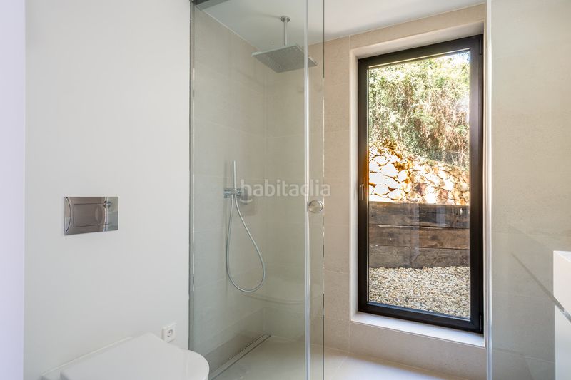 Foto b68260de-bdaa-4821-8109-f1e4fe1e2d7b. Casa adossada a Las Brisas Marbella