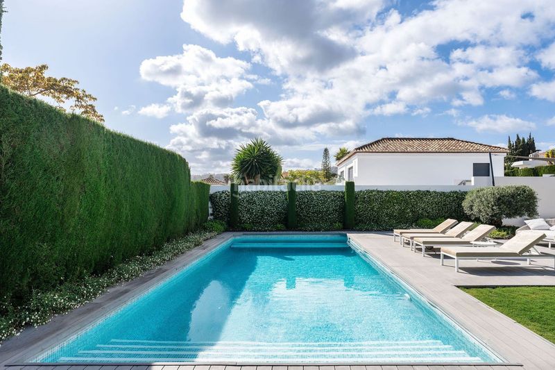 Foto 11936156-f757-4e2c-b9b0-82a74964e0a3. Casa adossada a Las Brisas Marbella