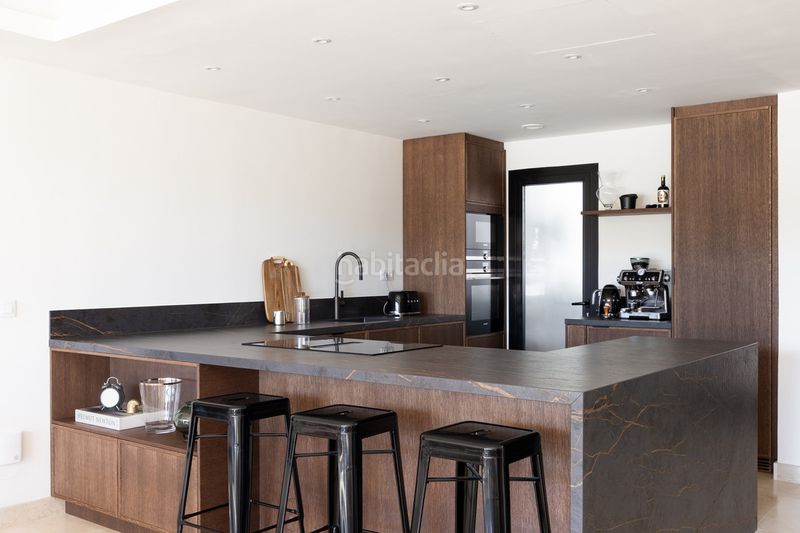 Foto ec9d01c9-e130-4838-8654-776ade89652c. Casa adossada a La Carolina - Guadalpín Marbella