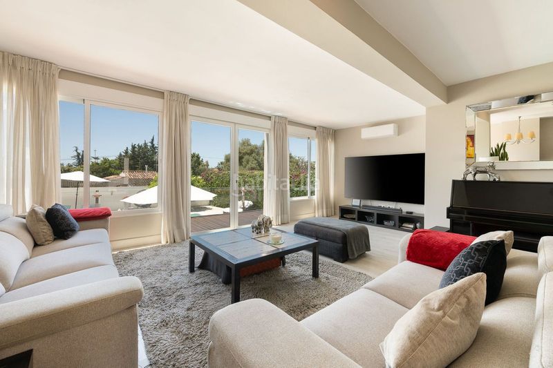 Foto 2998c761-bc59-4100-ac6d-8c090289ce11. Casa adosada en Río Real Marbella