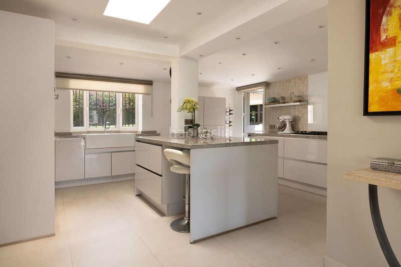 Foto 54101a8a-5e95-47fe-9929-792b6903092a. Casa adosada en Río Real Marbella