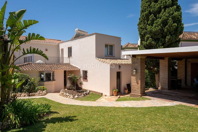 Foto 5bb08702-d833-4772-8530-49c969d7a4c7. Casa adosada en Río Real Marbella