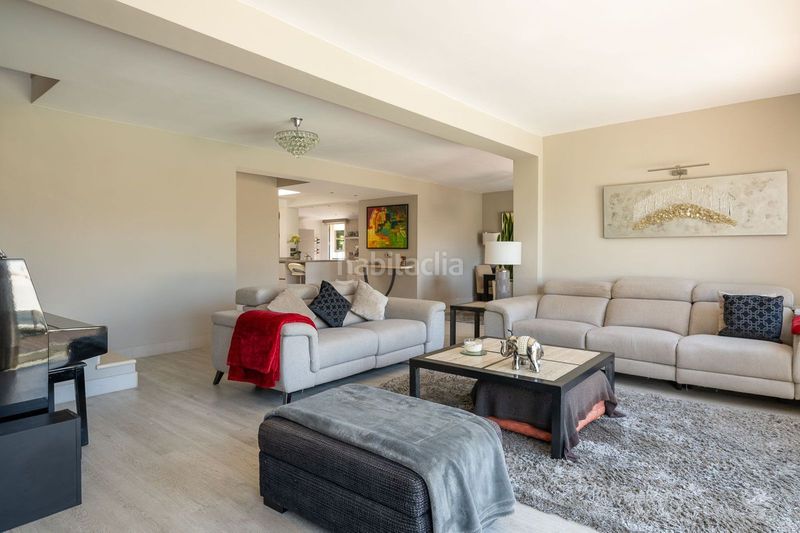 Foto 5c3339c5-a835-4f5b-9fa8-effdff42f03c. Casa adosada en Río Real Marbella