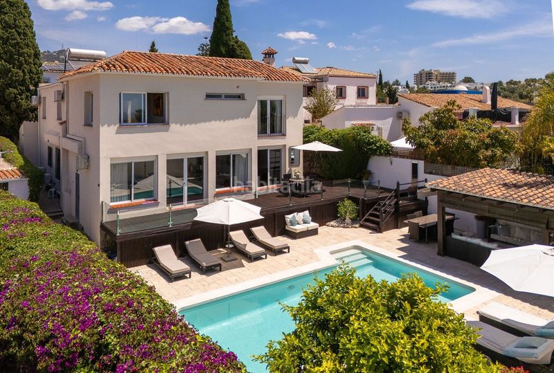 Foto be4a56c8-8c59-4eac-8dd2-7d2cdacd7fa6. Casa adosada en Río Real Marbella