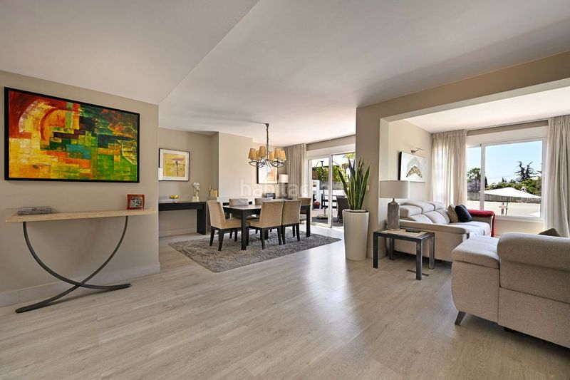 Foto d1cf5553-49ef-47d0-9a31-32861feda422. Casa adosada en Río Real Marbella