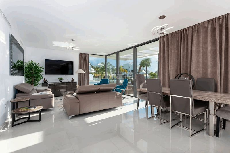 Foto 16327046-a3e1-405b-926e-3a24d9743ab7. Ático en Centro Estepona