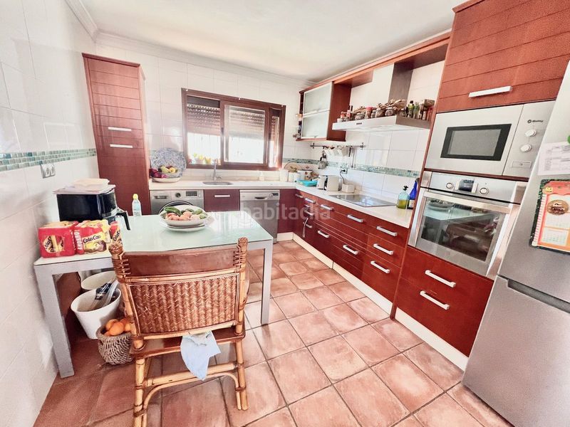 Foto 78349229-1b4d-48e3-901e-1755d59adfd0. Casa adossada a Las Brisas Marbella