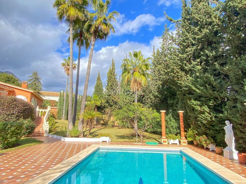 Foto 1fa26e6e-7d5a-449c-9920-66e196e61a0d. Casa adossada amb aparcament a Sierra Blanca Marbella