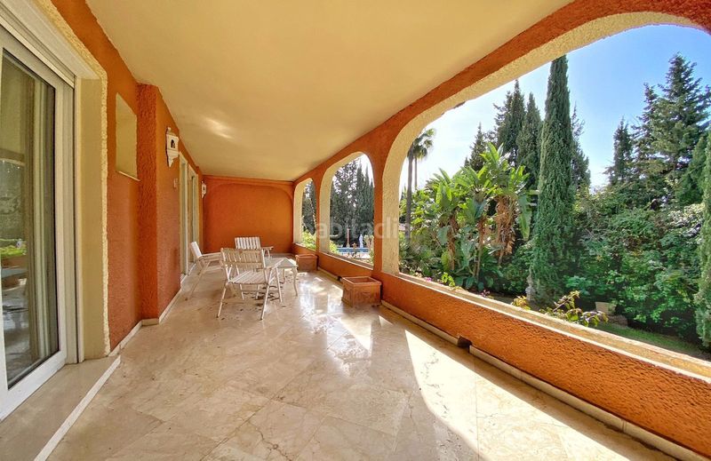 Foto 3a4007f7-1678-4c85-a7a4-2e3988e81f2d. Casa adossada amb aparcament a Sierra Blanca Marbella