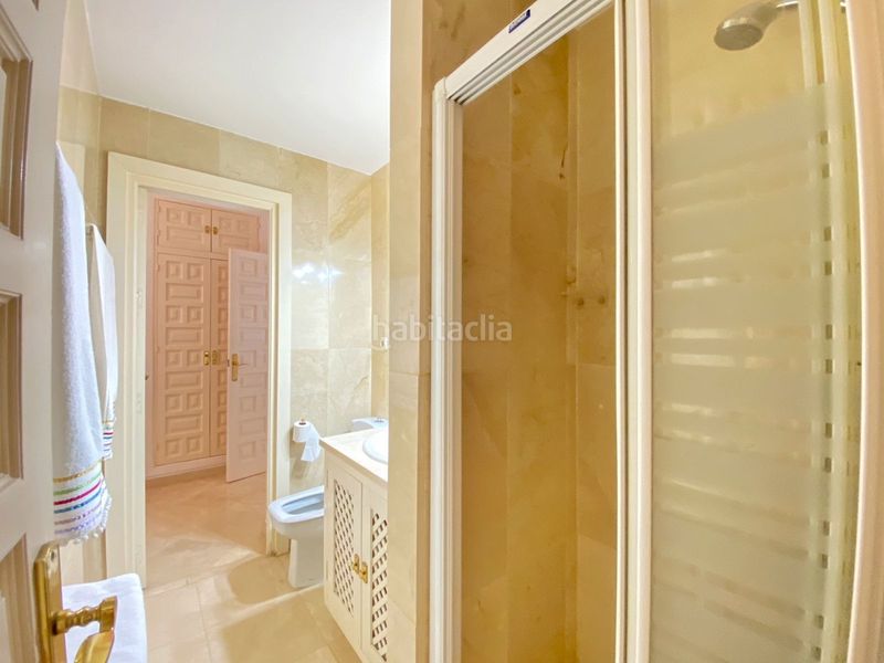 Foto 4955a2bc-17a0-4afe-96d8-8b4635491118. Casa adossada amb aparcament a Sierra Blanca Marbella
