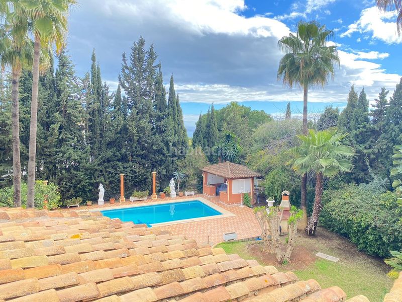 Foto fe3751dc-9679-48fc-9f10-09cd357ff760. Casa adossada amb aparcament a Sierra Blanca Marbella