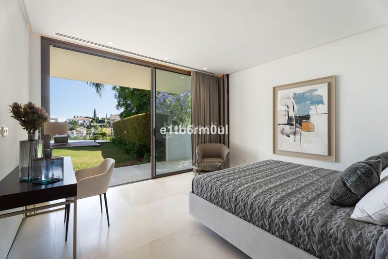 Foto 444d05c5-721f-4919-8f35-94a9b0cb191b. Casa adossada a La Quinta Benahavís