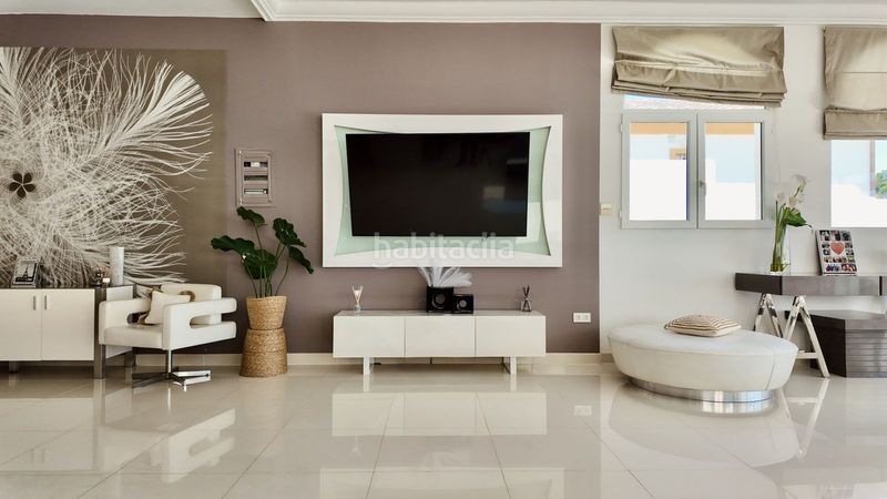 Foto 474e1e04-b9a7-43a2-b8da-6f23874d939d. Casa adosada en Las Brisas Marbella