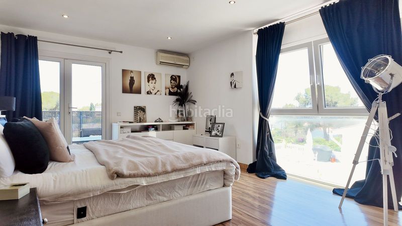 Foto 4baf72eb-7c58-4708-a2ec-633736031b7f. Casa adosada en Las Brisas Marbella