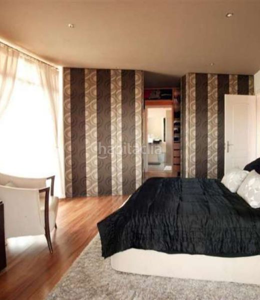 Foto 10cab39e-55e9-4062-869a-b40c1abf6e9b. Casa adossada amb aparcament a Las Brisas Marbella