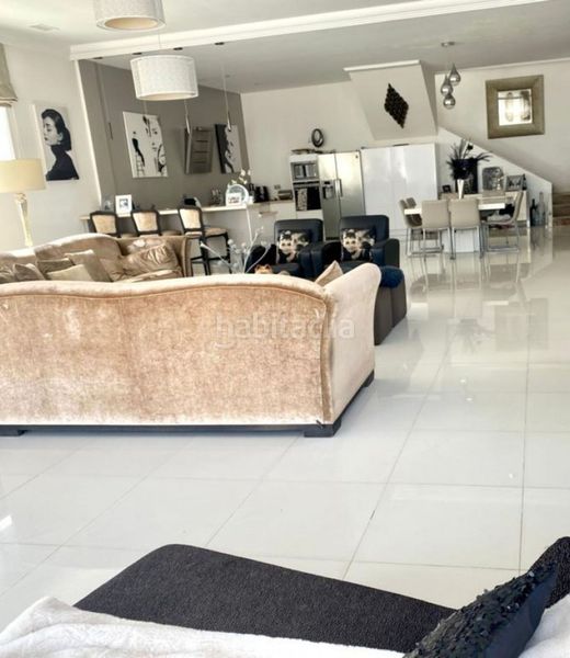 Foto 5bf158fe-4fe9-4564-bcad-0db8a5e00cdf. Casa adossada amb aparcament a Las Brisas Marbella