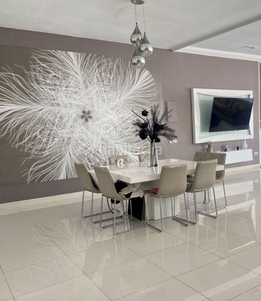 Foto 6a68b9bf-e81e-45b8-b3c1-425c33d2c1a2. Casa adossada amb aparcament a Las Brisas Marbella