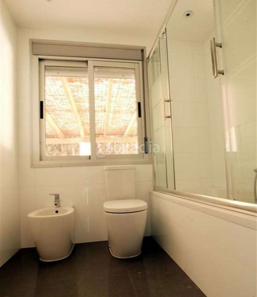 Foto e6959b79-ba16-4d98-8601-572ebf610d3d. Casa adossada amb aparcament a Las Brisas Marbella