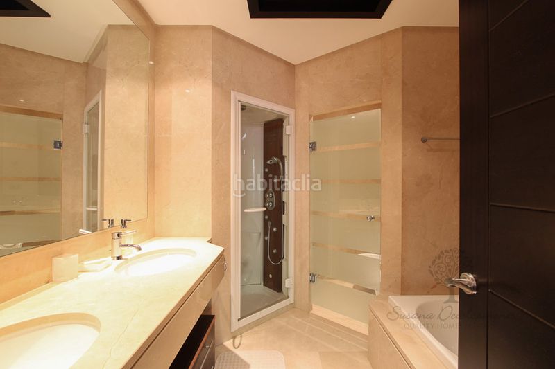 Foto 0a19da32-1d8a-42af-9fe7-99e36432f967. Piso en Puerto Banús Marbella