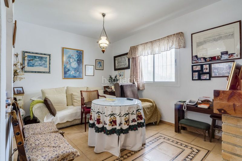 Foto 102da9c4-32a2-4ce2-8376-ab89f21d0306. Casa adossada amb aparcament a Casco Antiguo Marbella