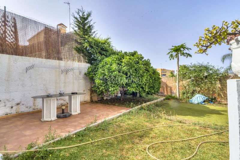 Foto 4ee8163e-aaec-484a-8f36-02ebd9de0362. Casa adossada amb aparcament a Casco Antiguo Marbella
