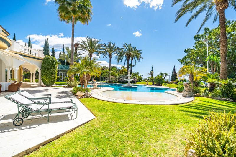 Foto 89c56185-a6bd-45bc-a950-92b7df332d92. Casa adossada a La Carolina - Guadalpín Marbella