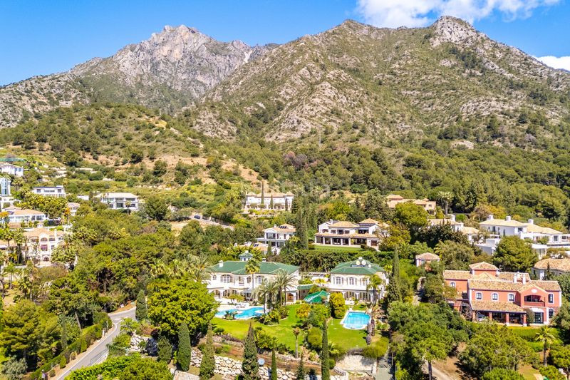 Foto 8d9cdc8a-57cd-4c9f-90ea-9680f7669015. Casa adossada a La Carolina - Guadalpín Marbella