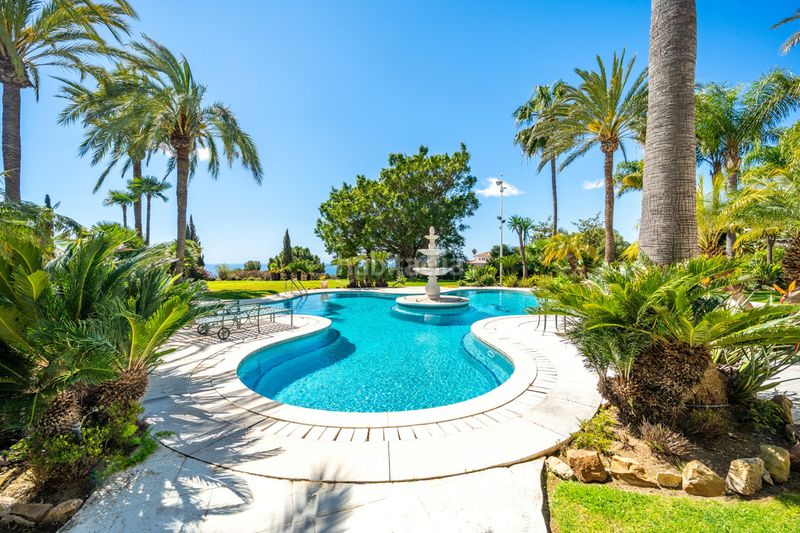 Foto b65ede60-dcc6-4858-b6d9-2e5e6f48609a. Casa adossada a La Carolina - Guadalpín Marbella