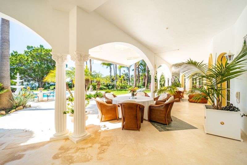 Foto fd252e1f-37b9-45ad-8dbb-cb58e0cf13af. Casa adossada a La Carolina - Guadalpín Marbella