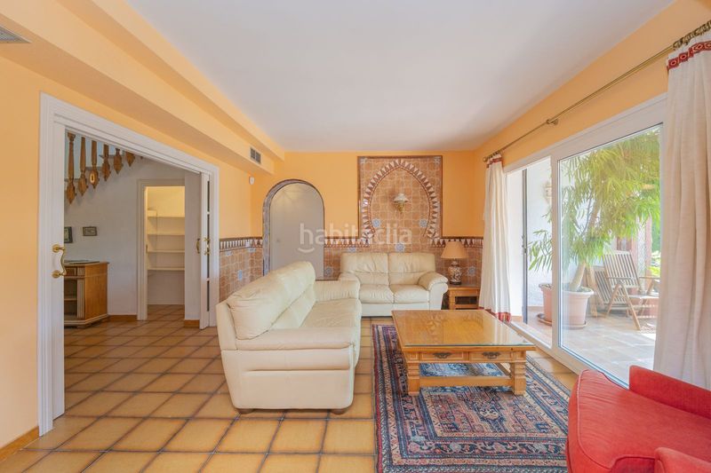 Foto 5fc96a7f-837b-4372-a1cb-ede96ebfa068. Casa adossada a Casco Antiguo Marbella