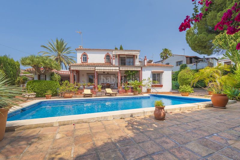 Foto f1b24f7a-cb6c-480d-b1aa-e0112d53e6ec. Casa adossada a Casco Antiguo Marbella