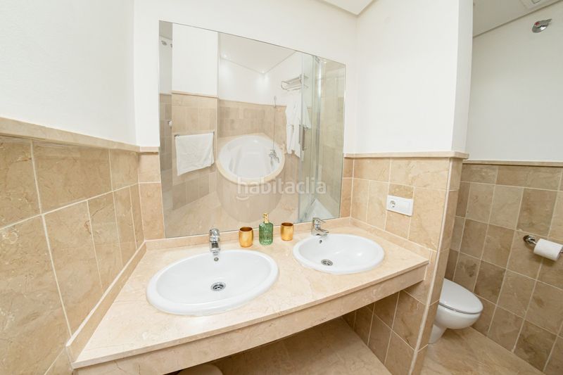 Foto 2e44c99d-8212-4812-a275-29c8f75fbcb9. Casa adossada a Sierra Blanca Marbella