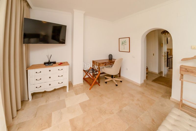 Foto dc989a0a-7bb9-455e-9684-2e8282c540af. Casa adossada a Sierra Blanca Marbella