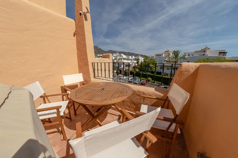 Foto e5ef9bba-36fe-457f-8157-5e7495acb3fc. Casa adossada a Sierra Blanca Marbella