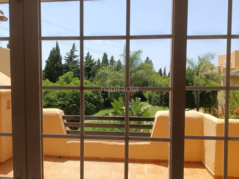 Foto f91645c5-f5e5-4104-8988-bd8969ba4c34. Casa adossada a Sierra Blanca Marbella